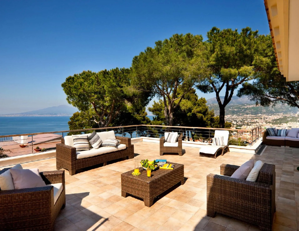 Ah luxury Sorrento