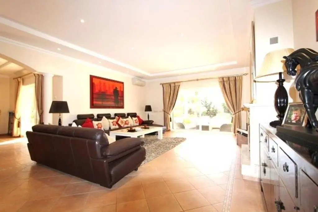 Casa Andre - 4 Bedroom Villa - Large Gardens - Perfect for Families