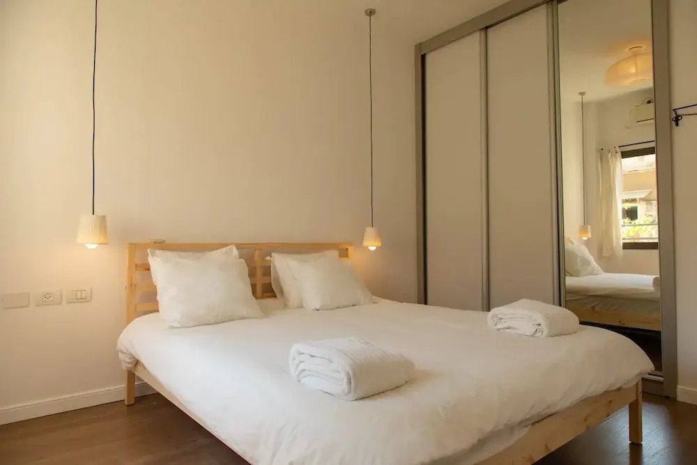 Stylish Chic 2BR Bauhaus Ap Heart of TLV