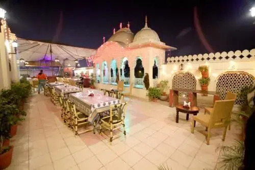 Hotel Mayaa Mansion