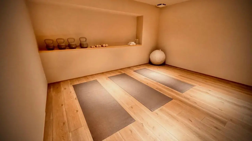 THE KAKU Exclusive suite & Residence