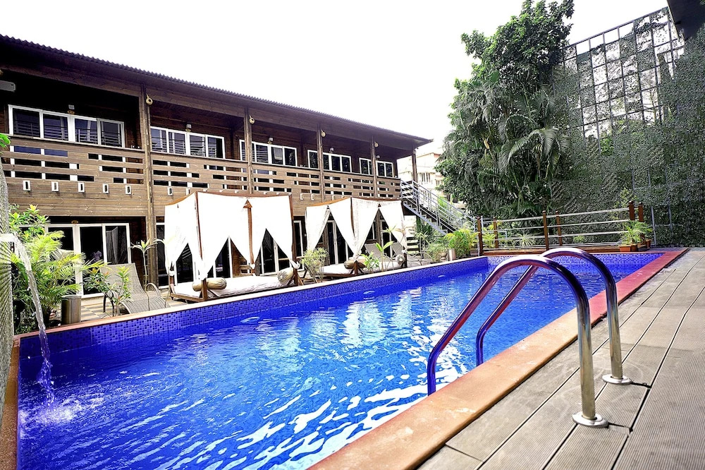 Fabhotel Prime Alekhya Suites
