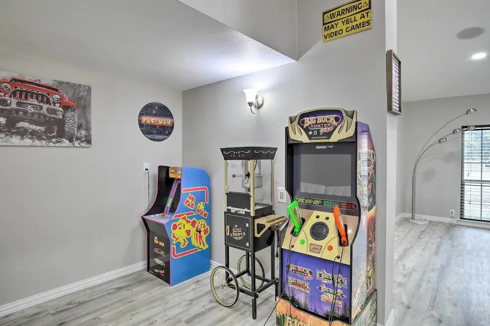 Broken Bow Home w/ Private Pool & Arcade Games