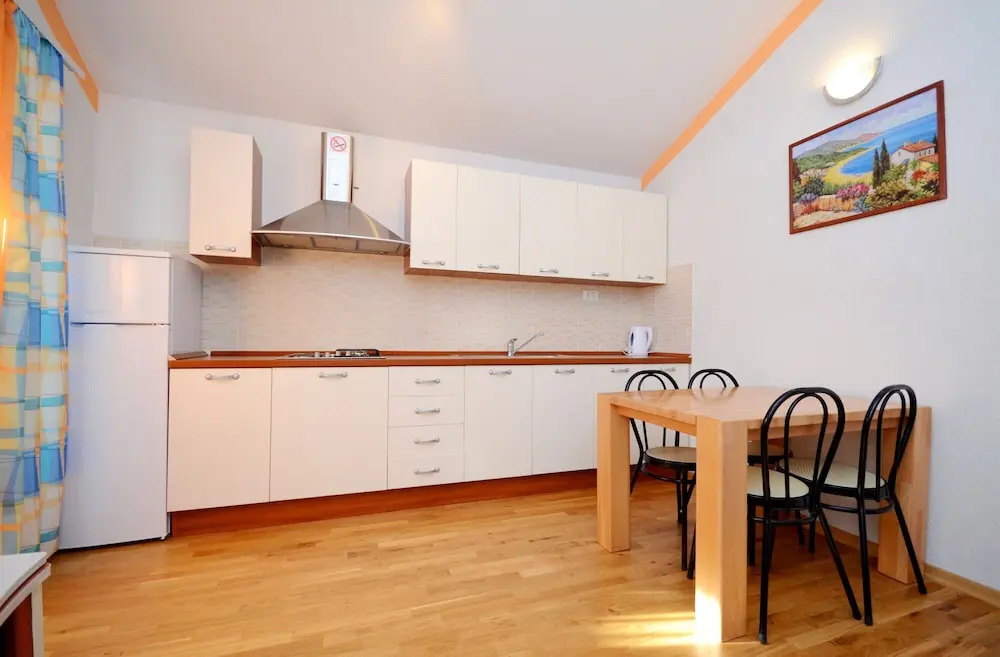 A5 - apt With 2 Balconies, 5 min Walking to Beach