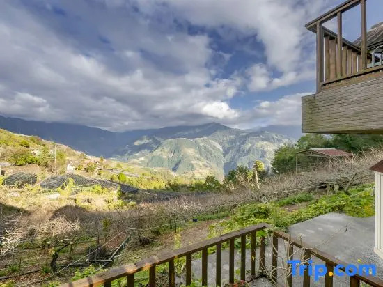 Xinleyuan Leisure Farm House