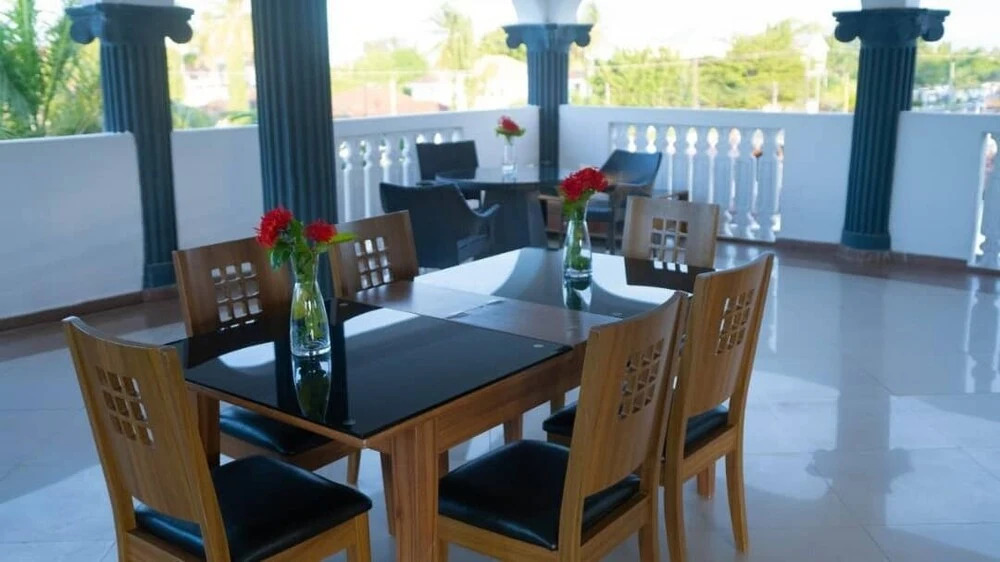 Luxury Beach Villa Inn