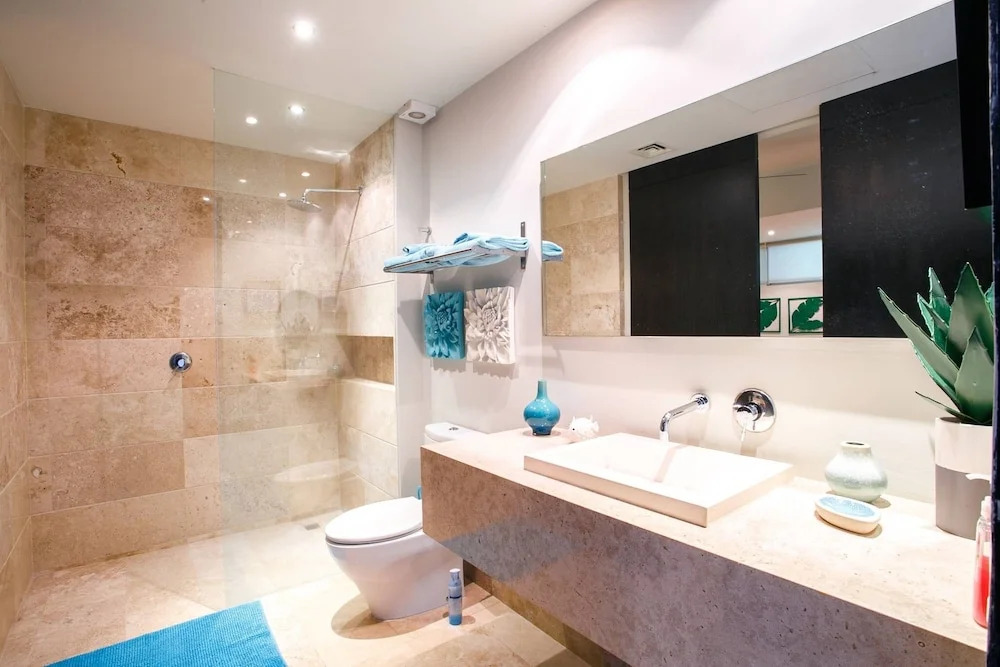 Bay View Modern Condo Paramount Bay At Amapas