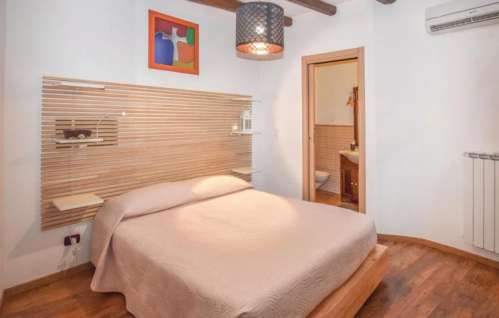 2 Bedroom Amazing Home In Ragusa Rg