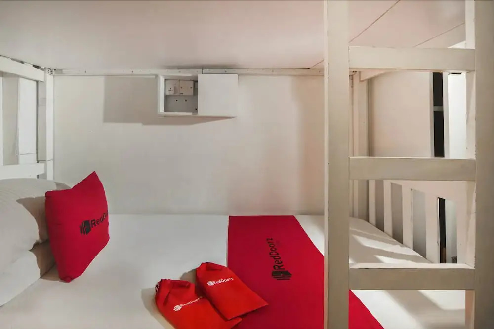 RedDoorz Hostel @ Bugis