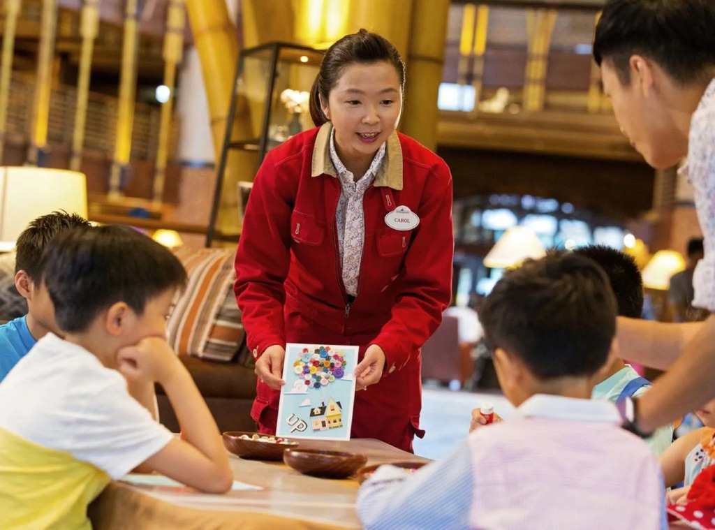 Disney Explorers Lodge