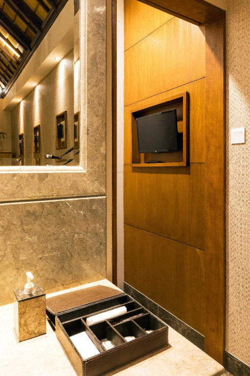 DISINI Luxury Spa Villas-CHSE Certified