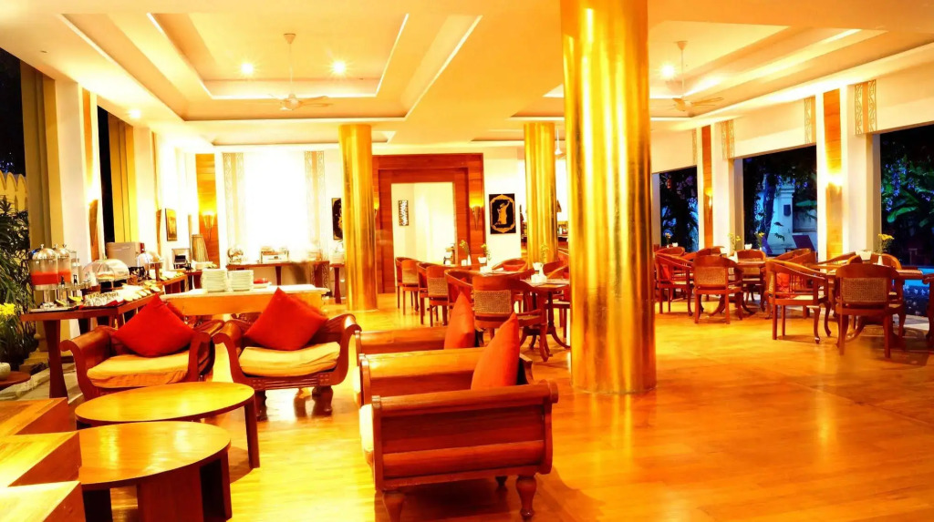 Areindmar Hotel