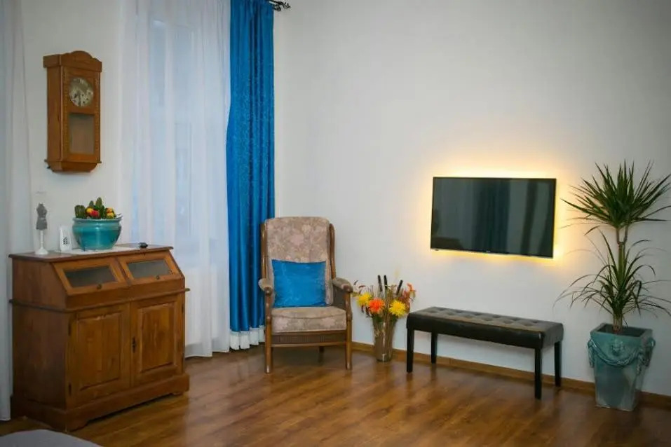 Atrium 22 Apartment