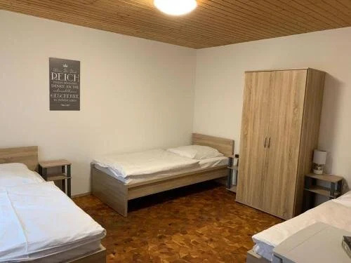 AB Apartment Objekt 122 - Hostel