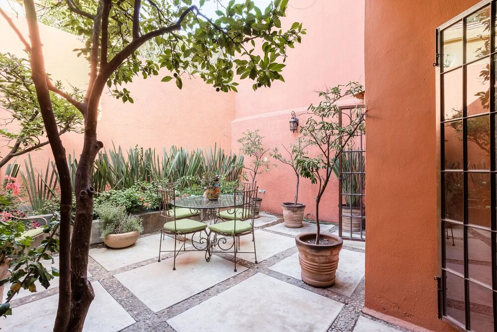 3BR Home with Rooftop & Garage in Centro