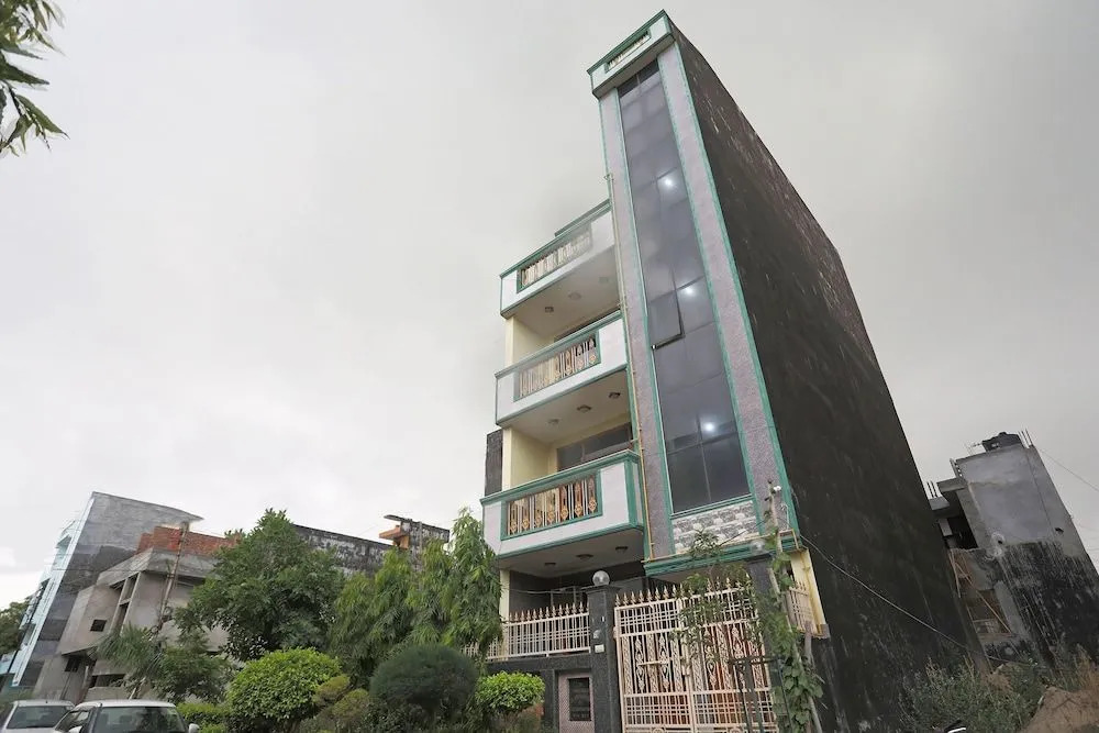 OYO 46228 Krishna Residency