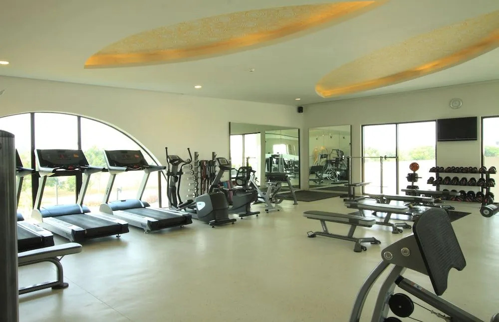 Summit Montana Suites & Spa at Mall