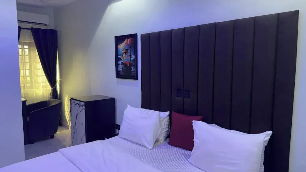 Next Level Hotel & Suites