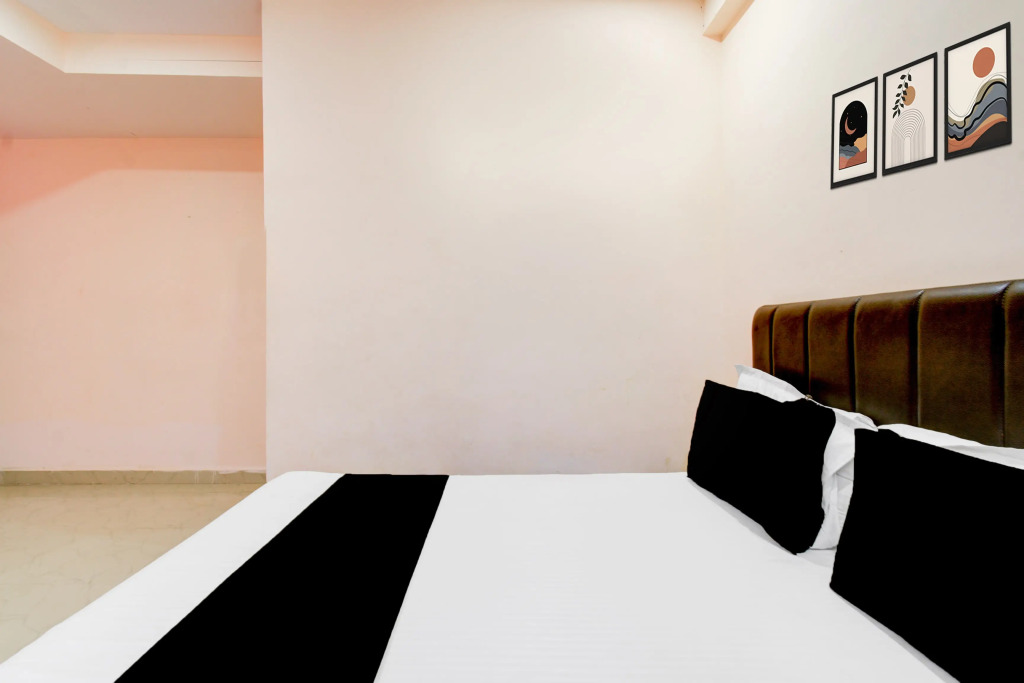 Hotel O Chandanagar Formerly Nakshatra