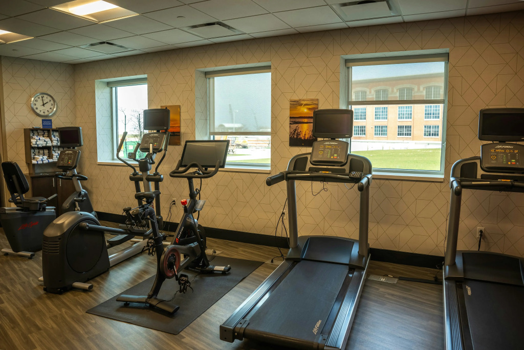 Hampton Inn & Suites Erie Bayfront