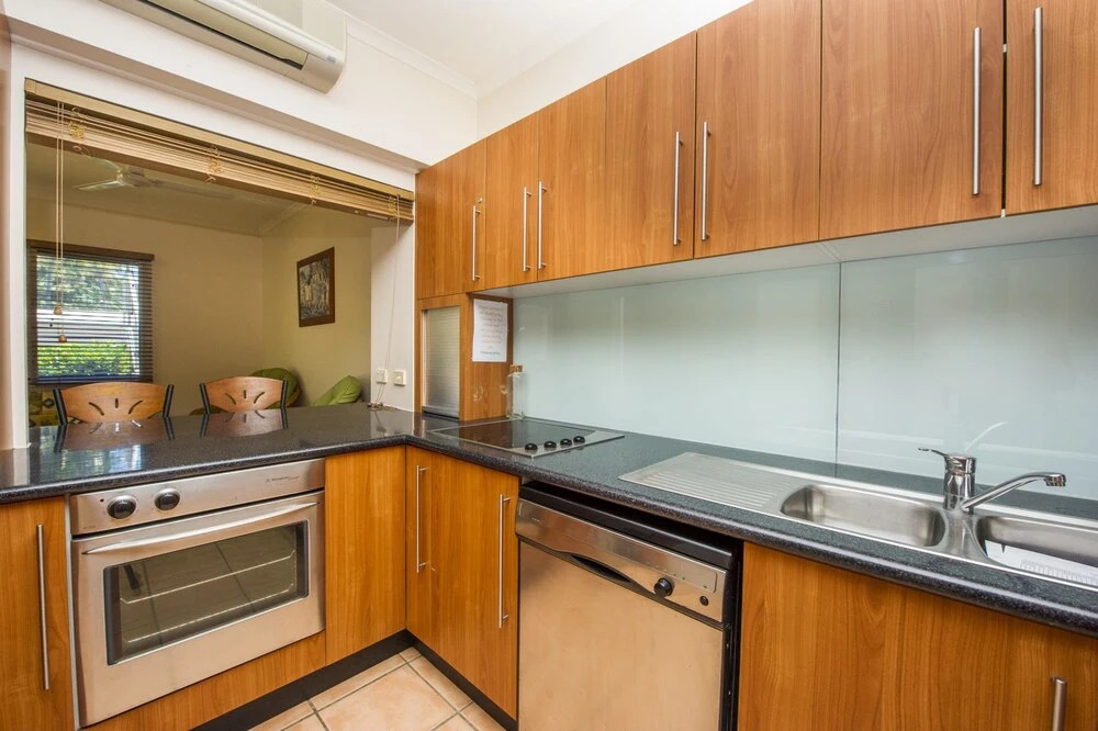 Picnic Bay Apartments Unit 1