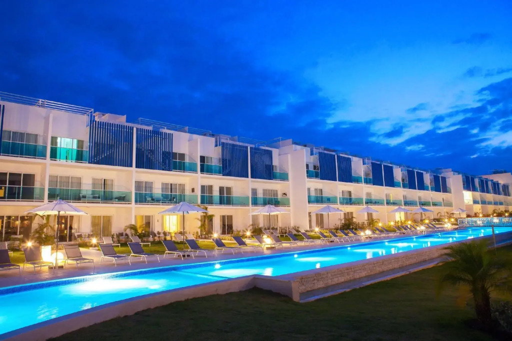 Coral House by CanaBay Hotels