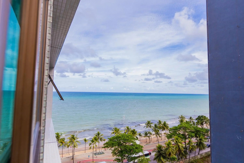 Flat em Boa Viagem, Ótima Localização, Próximo do Mar, Apt 903