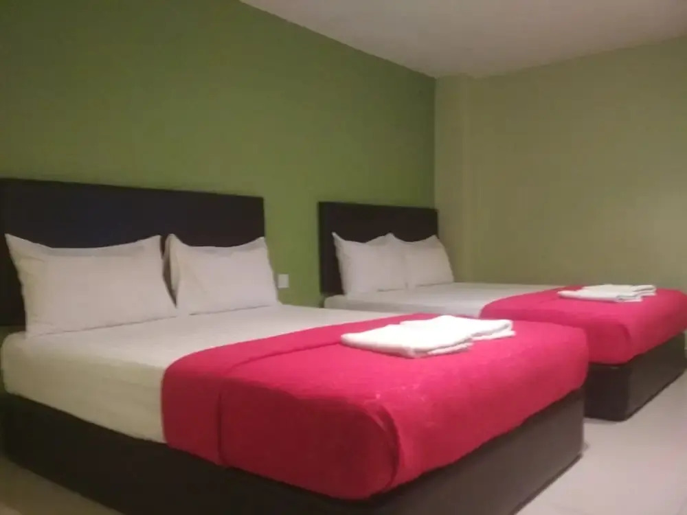 OYO 89773 New Eastern Hotel