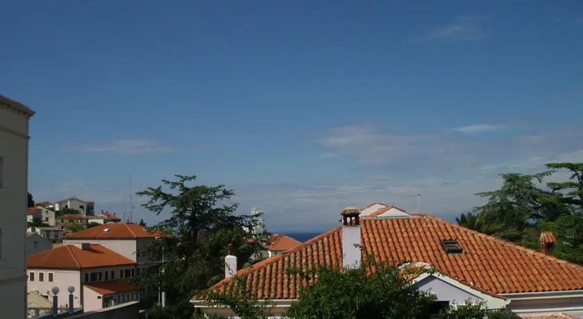 Apartments & Rooms Theimer