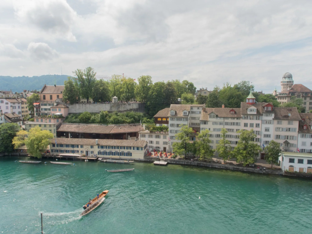 Airhome Limmatquai River View Apartment