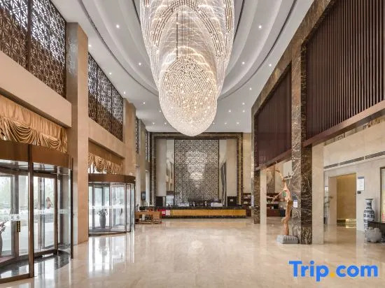 Wuyihai International Hotel (Huanghe Jiaotong College High-speed Railway Station)