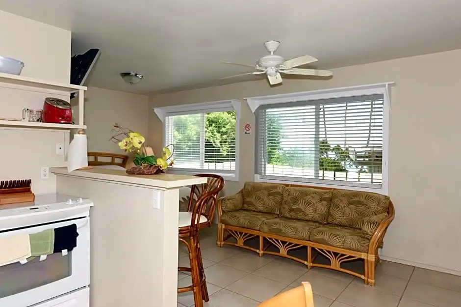 de Harne LLC Beach Cottages
