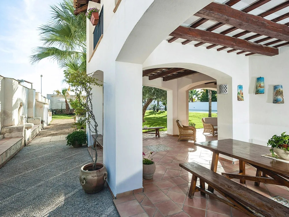 Luxurious Holiday Home in Marsala with Pool