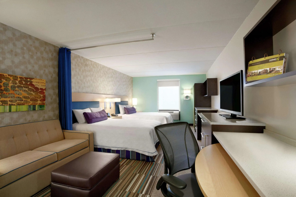 Home2 Suites by Hilton Philadelphia Convention Center