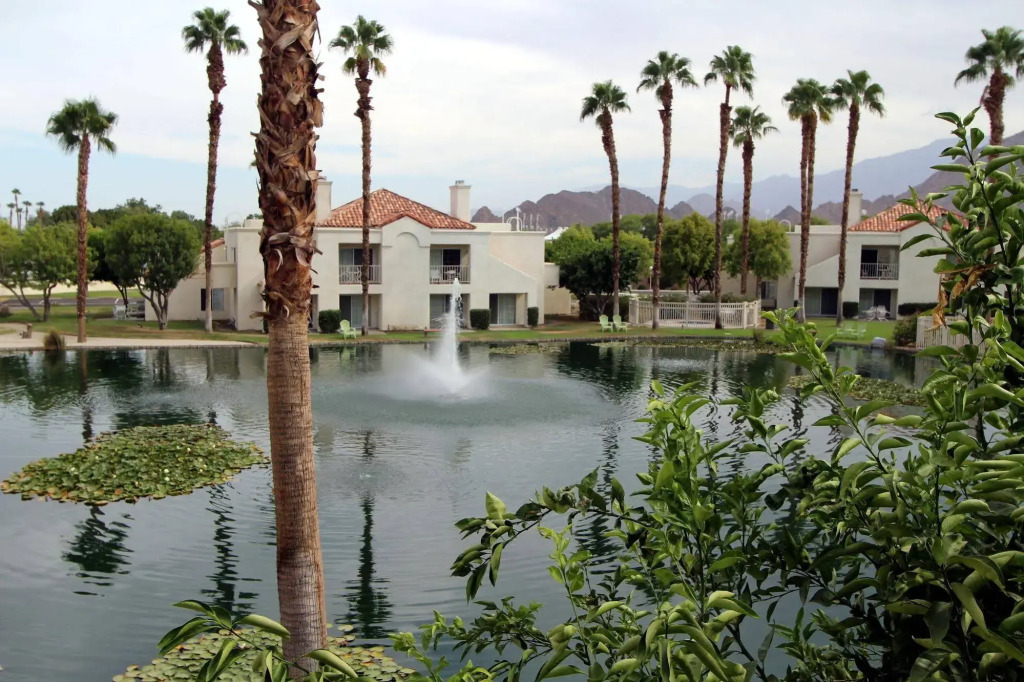 Desert Breezes Resort