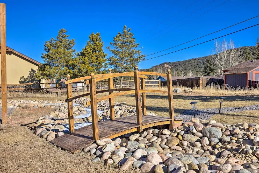 Hike, Bike & Fish: Gem w/ Hot Tub in Woodland Park