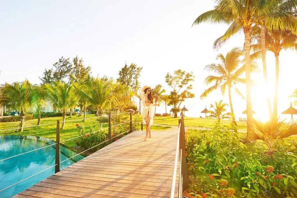 Victoria Beachcomber Resort & Spa - Victoria for 2 - Adults Only