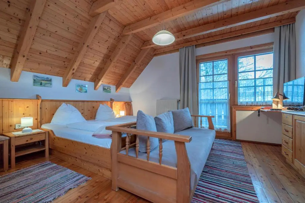 Landhof Waidegger Wirt - Hotel, Restaurant, Bar