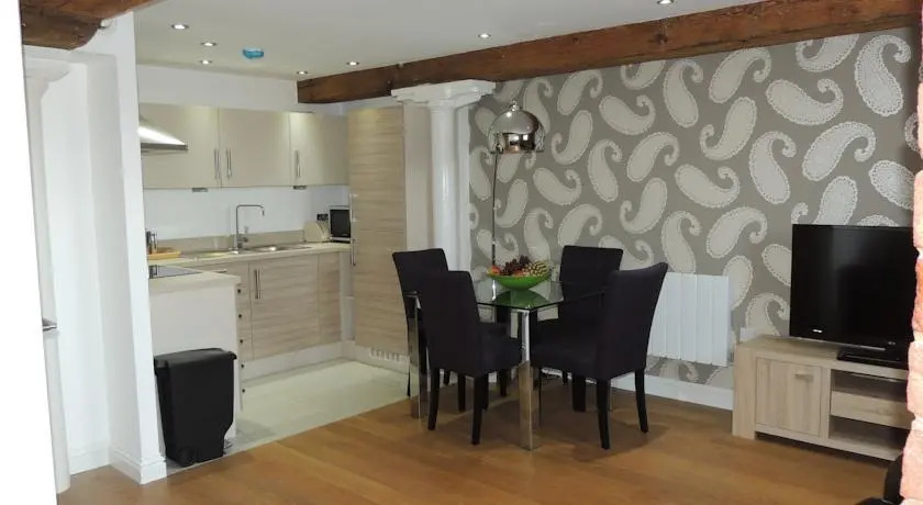 Quays Apartment
