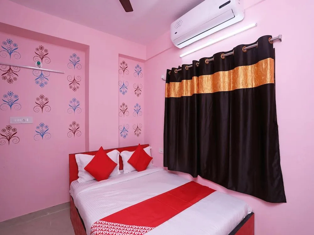 OYO Flagship 24174 Star Hospitality
