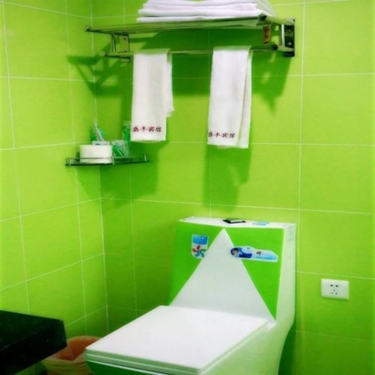 Shengfeng Forrest Holiday Hotel