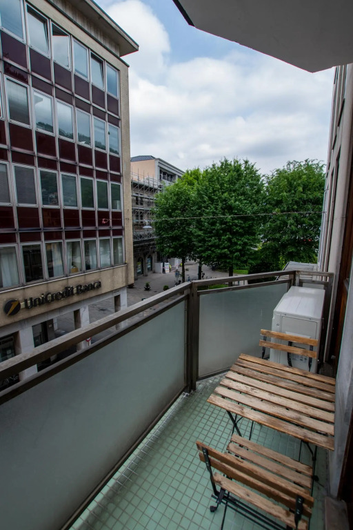Luxury Apartment With Balcony