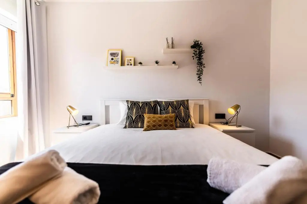 Albir Apartments by Renteando