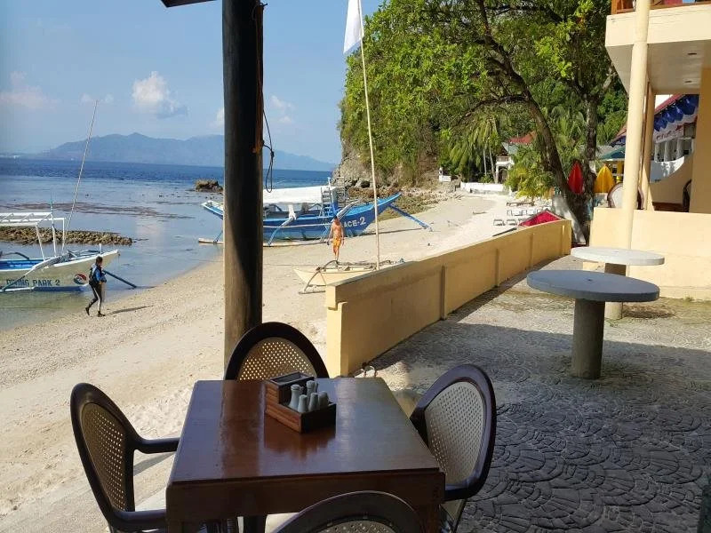 Lalaguna Beach Club & Dive Centre