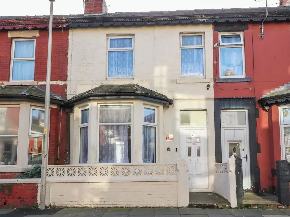 21 Eaves Street