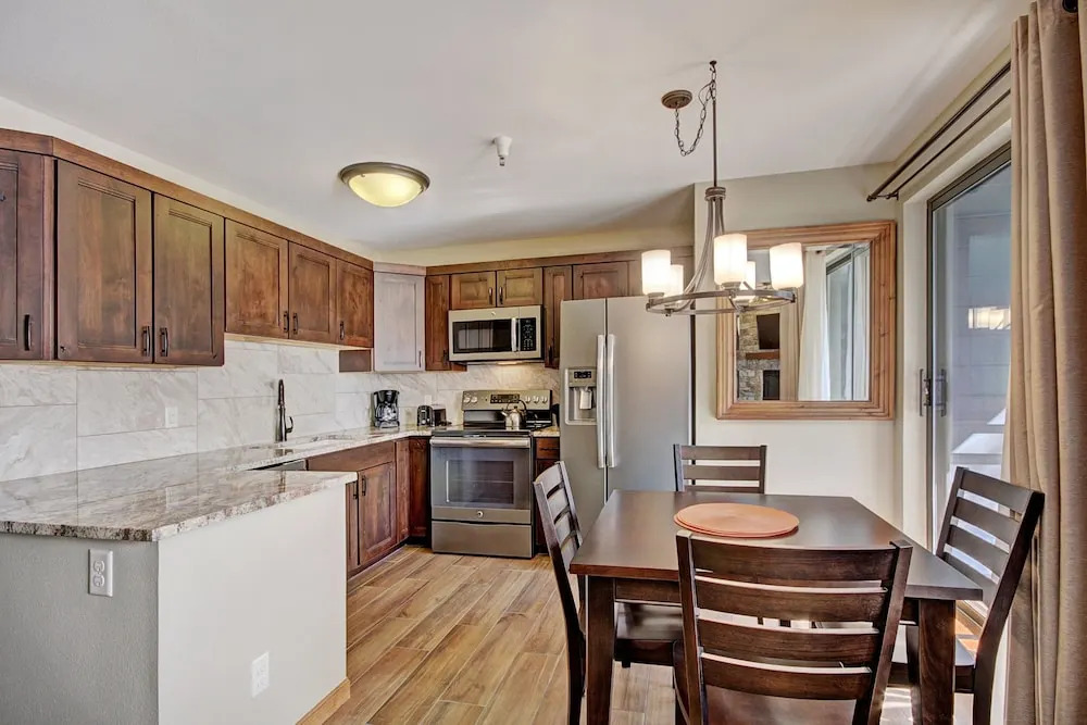 River Mtn Lodge E116C - Studio Condo by RedAwning