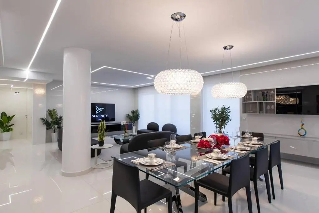 Serenity Penthouse - The Pinnacle of Luxury