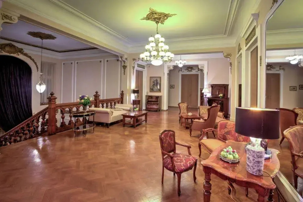 Hotel Grand