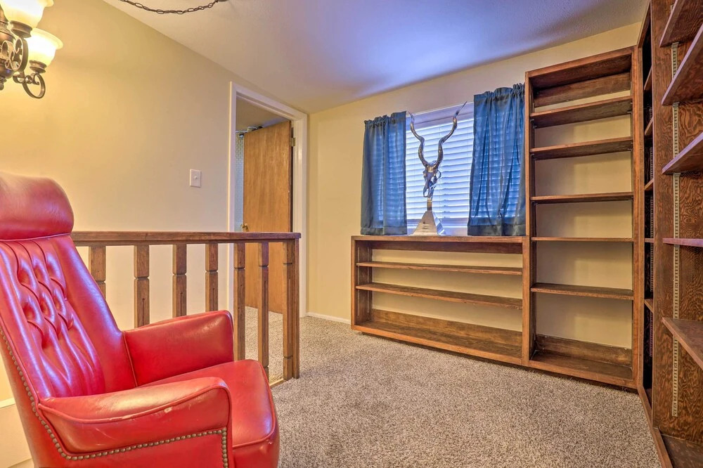 Downtown Cedar City House < 1/2 Mi to SUU Campus!