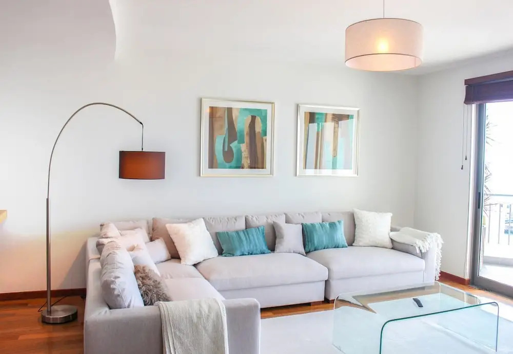 The SeaSide Apartment by MHM
